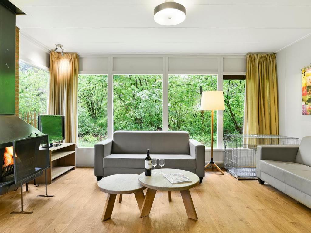 Comfort 6-Person Dog Bungalow In The Holiday Park Landal Heideheuvel Beekbergen Dış mekan fotoğraf