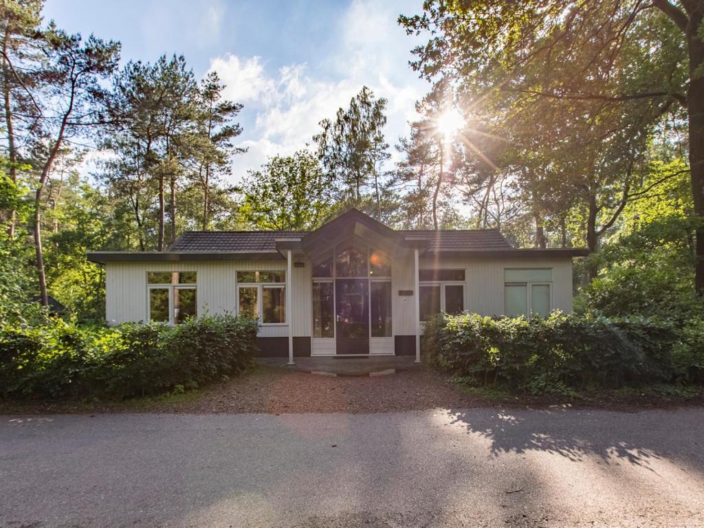 Comfort 6-Person Dog Bungalow In The Holiday Park Landal Heideheuvel Beekbergen Oda fotoğraf